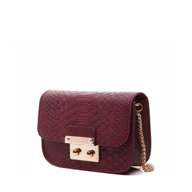 Chain serpentine Bag