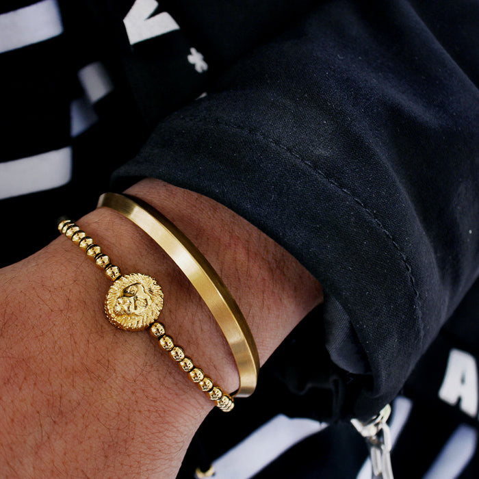 Sweden Triangle Bracelet