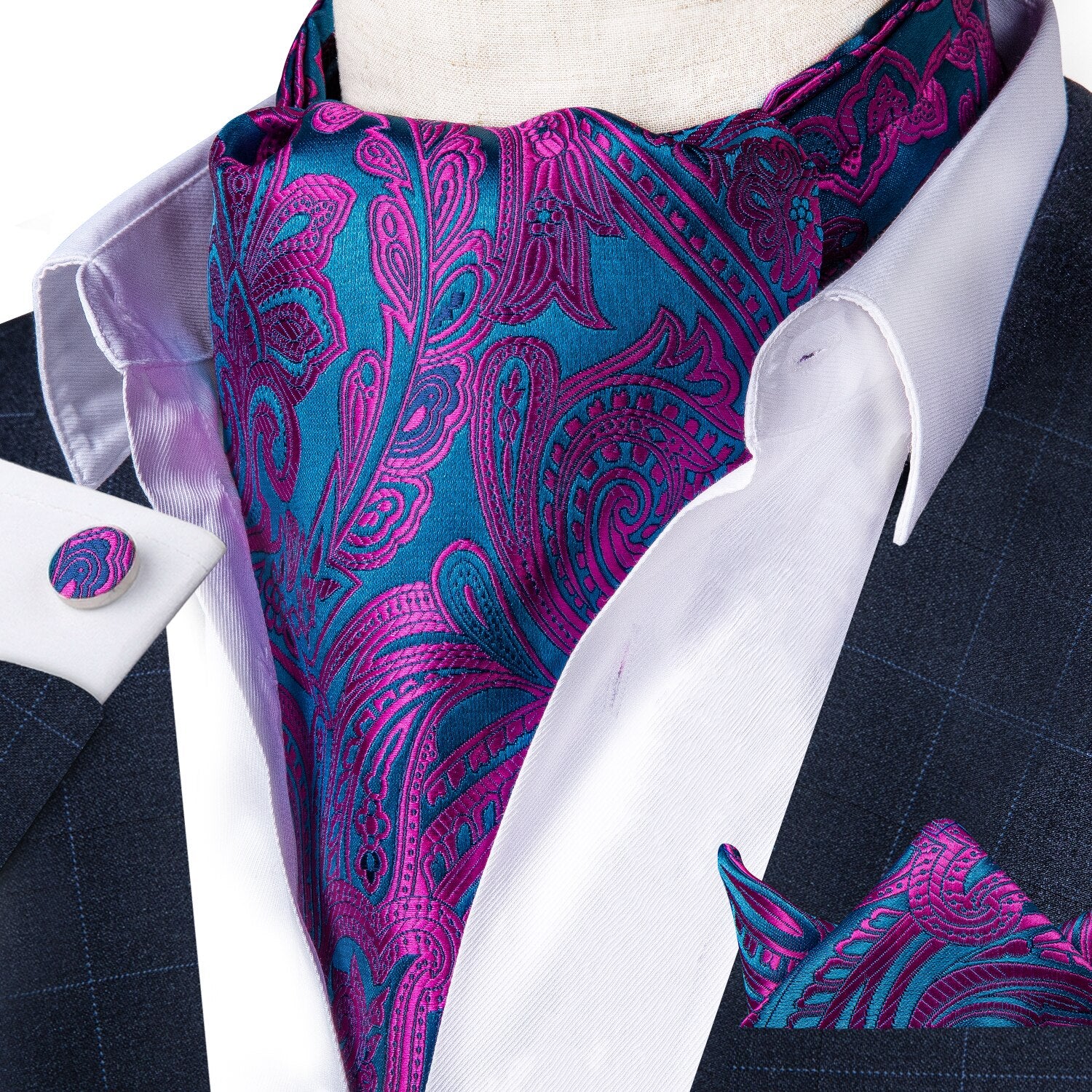 British Cravat