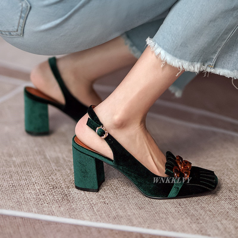velvet crystal chain shoe