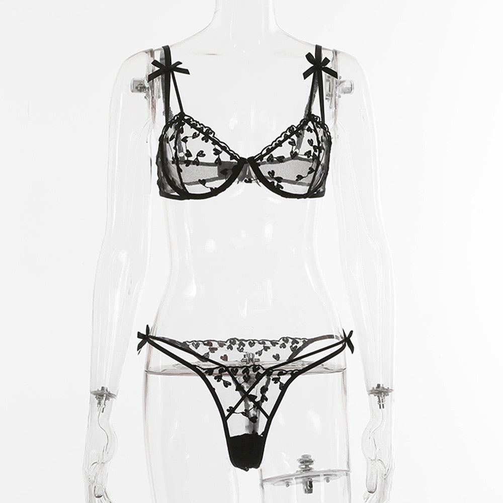 2 pcs heart embroidered lace bra set