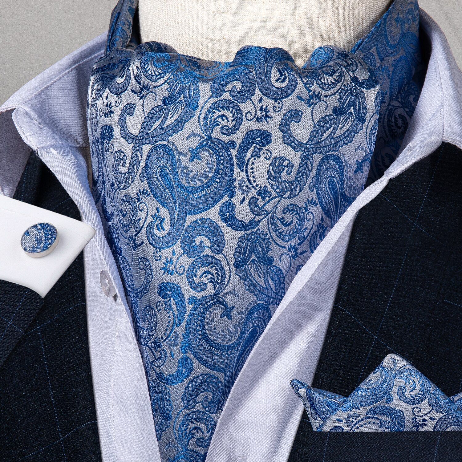British Cravat
