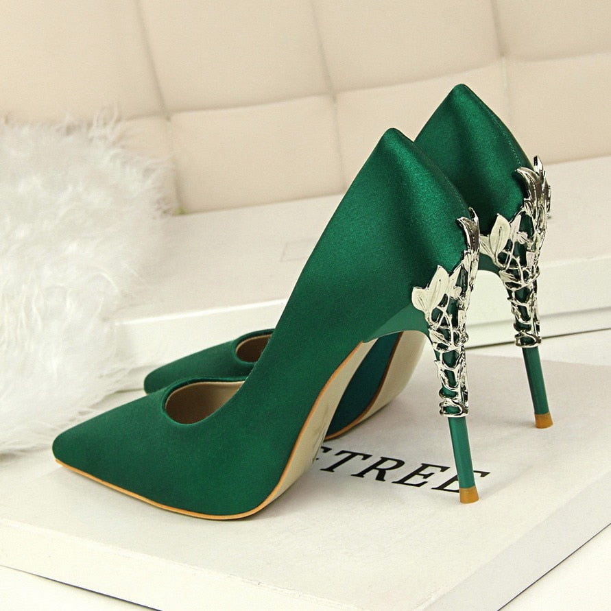 Fashion Metal Carved High Heels