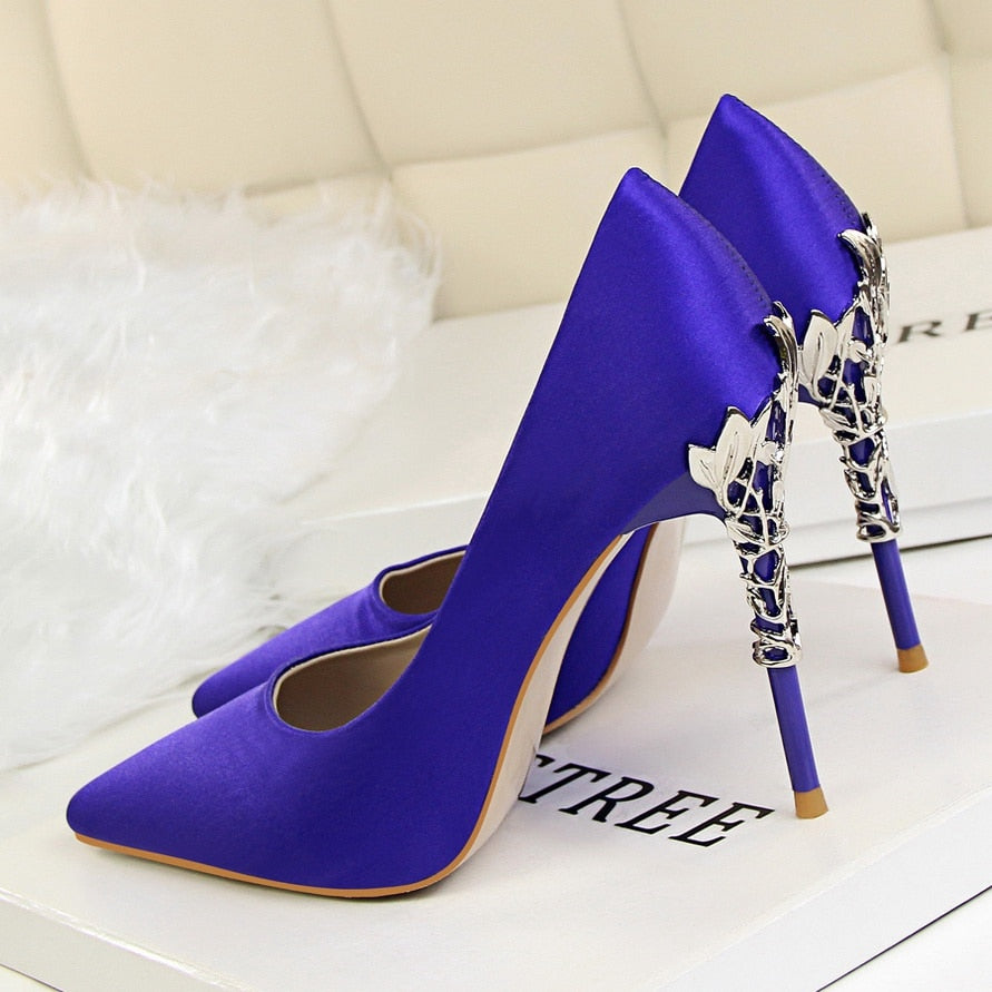 Fashion Metal Carved High Heels