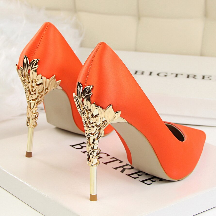 Fashion Metal Carved High Heels