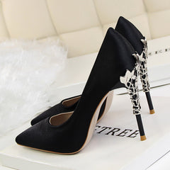 Fashion Metal Carved High Heels