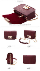 Chain serpentine Bag